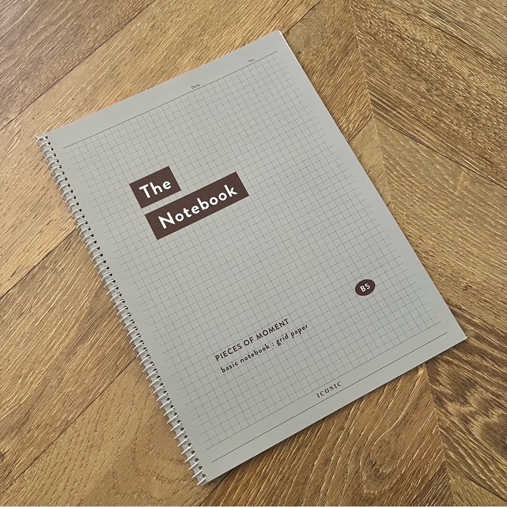 Iconic basic notebook blue